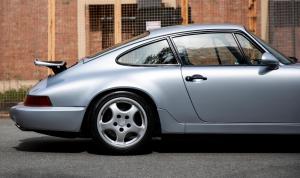 Porsche 911 Carrera RS 3.6 Touring 1992 года  (WW)